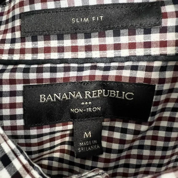 Slim Fit Non-iron Banana Republic Dress Shirt - Picture 2 of 2